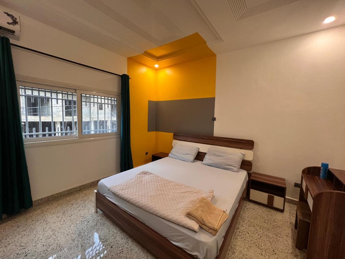 Smb-Gn Residence Lambandji - Electricite Et Wifi H24 Conakry Exteriör bild